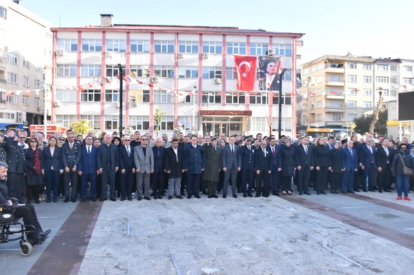  Ulu Önder Gazi Mustafa Kemal Atatürk, Ölümünün 86. Yıl Dönümünde İlçemizde Düzenlenen Törenlerle Anıldı